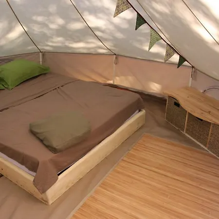 Aupres De Mon Arbre Campsite Mayres (Ardeche)